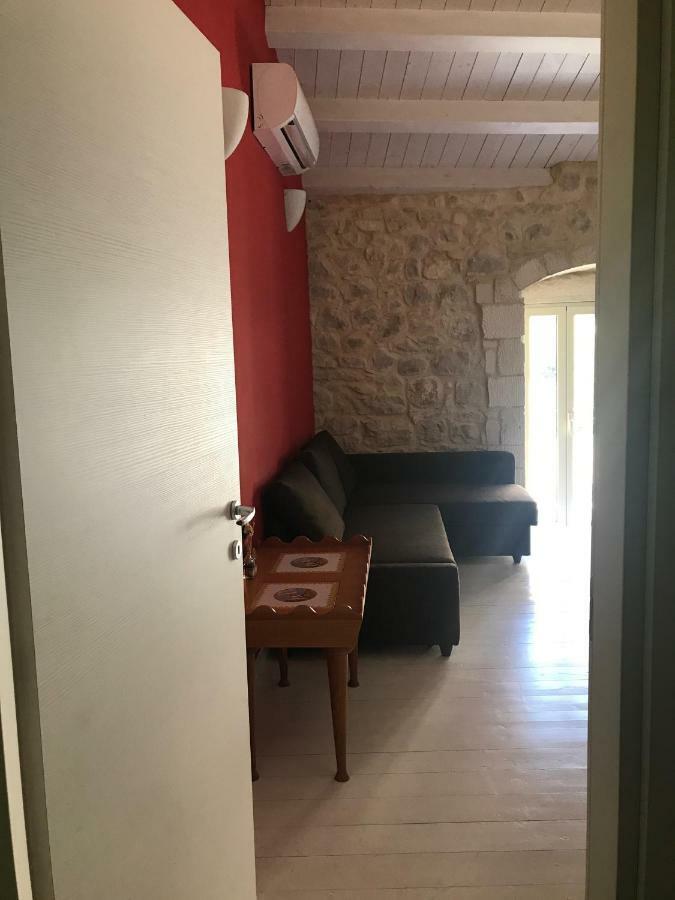 Via Longa Domus Apartment โมดิกา ภายนอก รูปภาพ